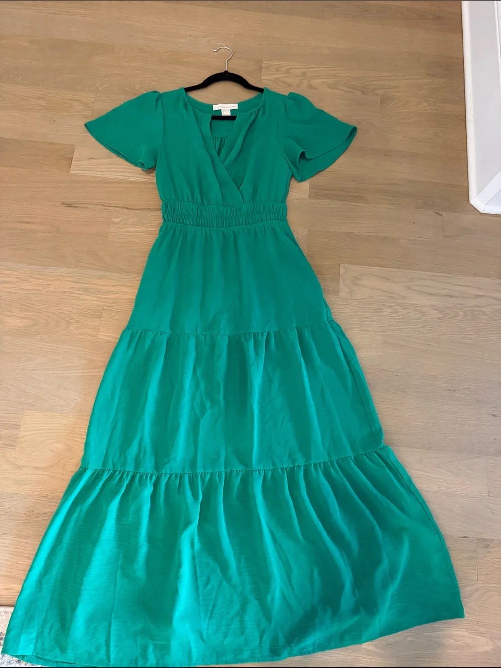 Monteau Los Angeles elegant green